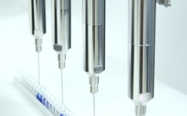 Kurze Taktzeiten und hohe Flexibilität: Abfüllpumpen in der Pharmaproduktion