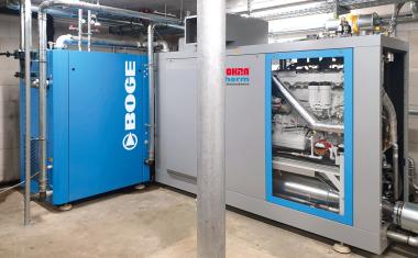 Druckluft und Wärme mit gekoppeltem Gasmotor-Kompressormodul