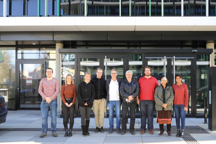 Gruppenbild THM (v.l.n.r.): Robert Schesny, Nina Inderthal, Prof. Dr. Cornelia...