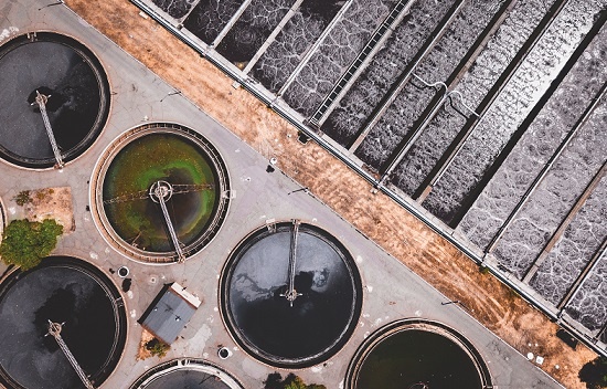 ie meisten herkömmlichen Wasser­aufbereitungsanlagen sind nicht in der Lage,...