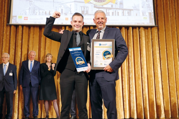 Robert Altmann, Geschäftsführer mit Sohn Maximilian Altmann von Altmann...