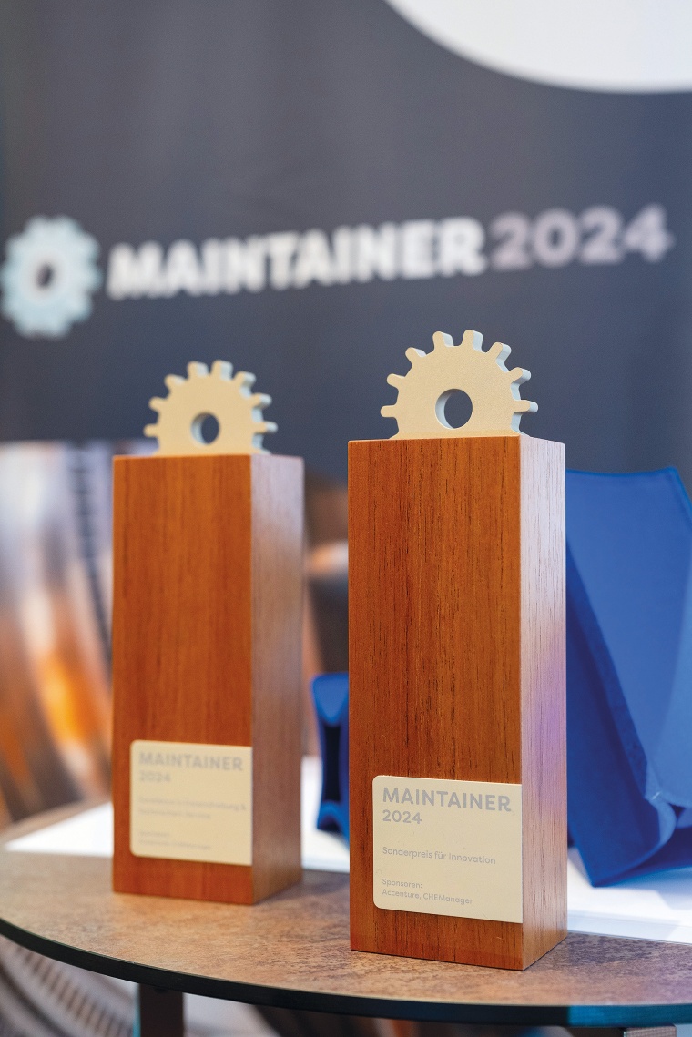 Der Maintainer 2024 wurde auf den MainDays 2024 in Berlin verliehen und wird...