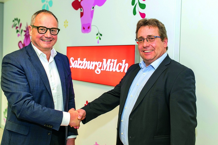 Abb.: Matthias Oettel (links, Vorstand Consumer Products Meggle AG) und Robert...