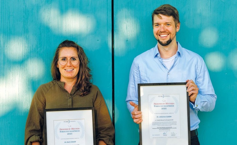 Abb.: Doppelt ausgezeichnet! Dr. Karin Sebald und Dr. Johannes Schäfer wurden...