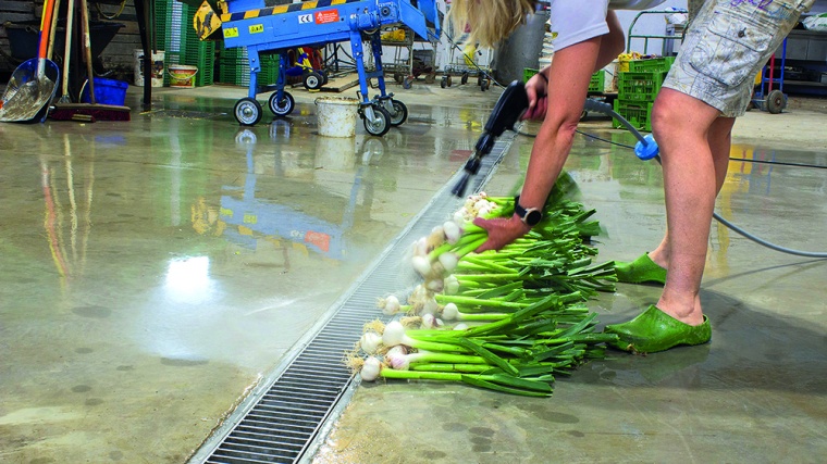 Abb. 2: Damit das Waschwasser auch bei erhöhtem Grobschmutzanteil kontrolliert...