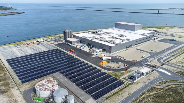 Abb. 3: Solarzellen sind nur eine von vielen Maßnahmen, um die Emissionen des...