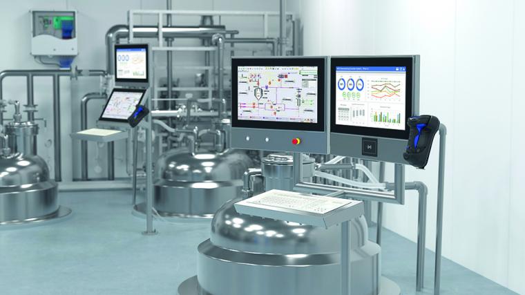 Doppel-Monitor-Setup für gleichzeitigen Zugriff auf MES und DCS