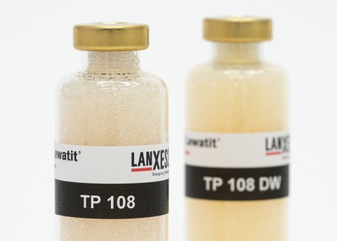 Das für die Trinkwasseraufbereitung zugelassene Ionenaustauscherharz Lewatit TP 108 DW von LANXESS unterstützt kommunale Wasserversorger bei der Einhaltung der jüngst verschärften PFAS-Grenzwerte in der EU.